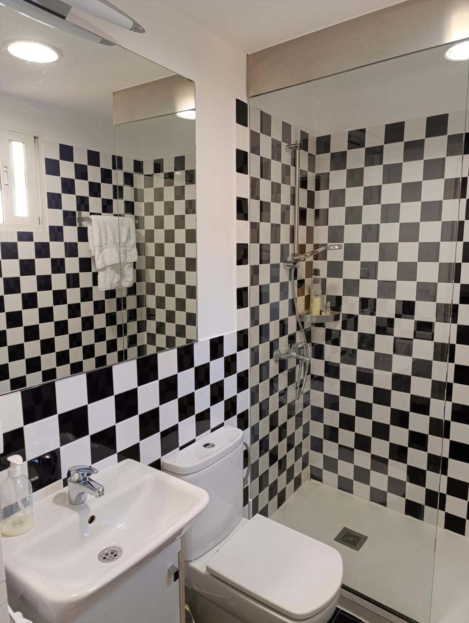 Apartamento En Huertas มาดริด ภายนอก รูปภาพ